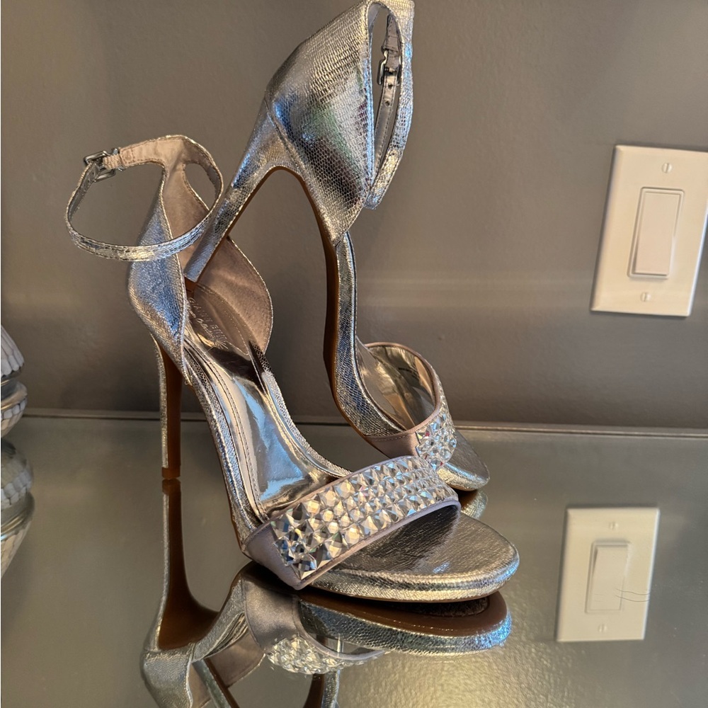 Gianni Bini Platinum Collection 🩶 - Picture 3 of 13